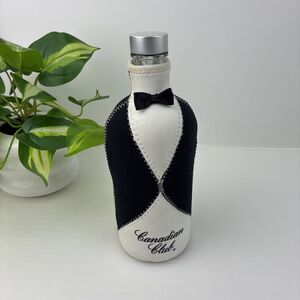Vintage CANADIAN CLUB Whiskey Tuxedo Bottle Cover Skin CC Neoprene Zip Rare